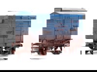 4F-011-151 Ventilated Van VE Day 80th Anniversary Navy - Weathered 4F-011-151 Ventilated Van VE Day 80th Anniversary Navy - Weathered