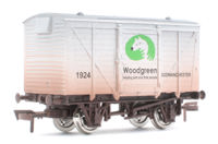 4F-011-189 Ventilated Van Woodgreen Animal Charity - Weathered