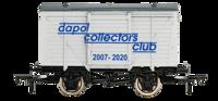 4F-011-200 Ventilated Van  Collectors Club - Weathered