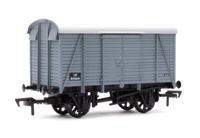 4F-021-104 Box Van BR 753850