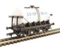 6-wheel milk tanker "Co-Op Milk" - 169