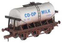 6-wheel milk tanker "Co-Op Milk" - 162 - weathered