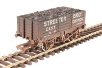 4F-052-028 5-plank open wagon with 9ft wheelbase "IB Streeter Bros" - 9 - weathered