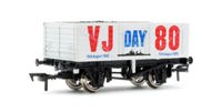 4F-071-186 7 Plank VJ Day Navy 80th Anniversary
