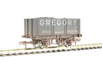 7-plank open wagon with 9ft wheelbase "Gregory, Kentish Town" - 109 - weathered