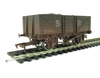 4F-051-004 5-plank open wagon in SR brown - 27348 - weathered