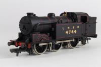Class N2 0-6-2T 4744 in LNER Lined Black