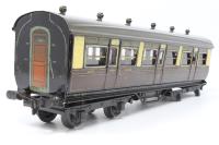 62-0-BL 1921 series bogie first corridor 132 in GWR lake - produced 1922-1926