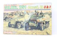 6233 Sd.Kfz. 251 Ausf. D (3 in 1)