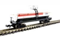 73488 41' chemical tank car of Exxon - white, red and black 1121