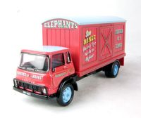 76CH003 Bedford TK Elephant truck in "Chipperfields Circus" livery