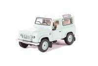 76LRDF007HE Land Rover Defender 90 Station Wagon Grasmere Green (Heritage)
