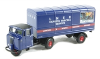 76MH004 Mechanical Horse van trailer in "LNER" livery