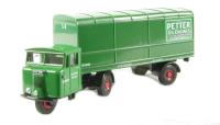 76MH008 Mechanical Horse box van in Southern Railways livery