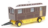 76SCV001 Showmans Caravan Maroon