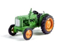 76TRAC002 Fordson tractor in green