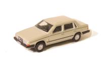76VO001 Volvo 760 Gold Metallic