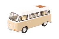 76VW027 Volkswagen VW camper van savannah beige / white