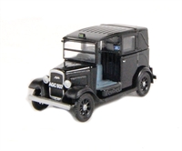 76AT001 Austin "Low loader" taxi in black