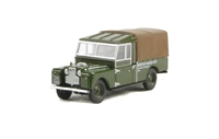 76LAN1109005 Land Rover Series 1 109" Canvas in green British Railways livery