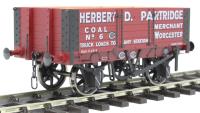 7F-052-005 5-plank open wagon with 9ft wheelbase "Herbert D Partridge, Worcester" - 6