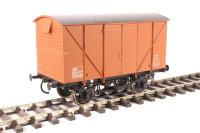12-ton van with plywood sides in BR bauxite - B766440 