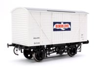 7F-057-008 BR Insulated Van Birds Eye B872106