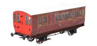 Stroudley 4 wheel suburban oil lit brake third in LBSCR varnished mahogany 918