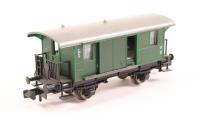 8057K Mail Coach in DB Green