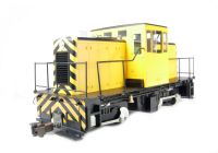 81899 45-tonner GE - yellow with black stripes