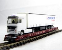 8272 Class Saadkms690 8 axle low floor wagon for HGV transport of the DB AG