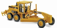 85030 CAT 140H Motor Grader with Operator, Core Classics Series (1:50)