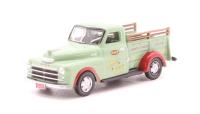 87DP48003 Dodge B-1B Pick Up 1948 in Dan's Service Garage green and red