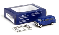 900413 Chevrolet Sportvan, Blue