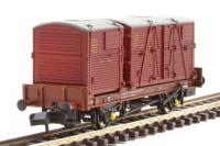 Conflat 'P' flat wagon in BR bauxite with Type A and BD containers in BR crimson - B933233