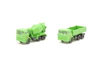 9450221 Cement wagon and tipper truck in green