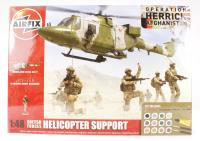 A50122 British Forces - Helicopter Support Group including Westland Lynx AH-7 and 8 figures in various poses.