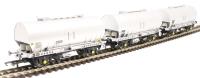 PCV cemflo powder wagons in chrome livery - Pack L - pack of three