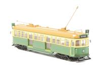 AT1001 Melbourne Tram in Green/Cream