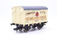 Box van "Crowley & Co Ltd"