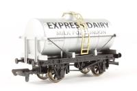 12T Tank Wagon 'Express Dairy' in silver with additional ladders - Special Edition for Buffers