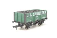 B000JJSaunders 5-plank open wagon - 'J.J. Saunders' 2015 in green - Limited edition for the High Wycombe & District Model Railway Society