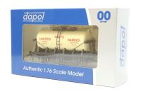 6 Wheel Tank Wagon Wilts United Dairies 42 - Limited Edition for Buffers Model Railways
