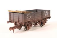 4 plank wagon in GW Grey livery with wood load. Weathered.