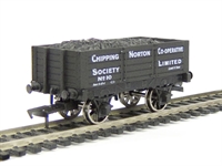 B838 5 Plank Wagon "Chipping Norton" 9ft w/b chassis.