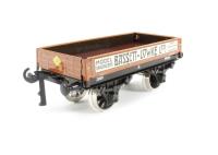 3 Plank Private Owner Wagon in Brown "Bassett Lowke"