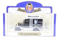 CIG015 Ford Model T van 'Black & White Cigarettes'