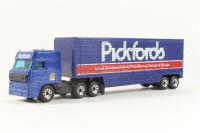 CY24 DAF articulated box trailer in Pickfords livery