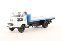 DB02 Leyland FG flatbed "Co-Op Dairy"