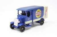 DG043035 Morris Van 'Day's Gone Collectors Club'